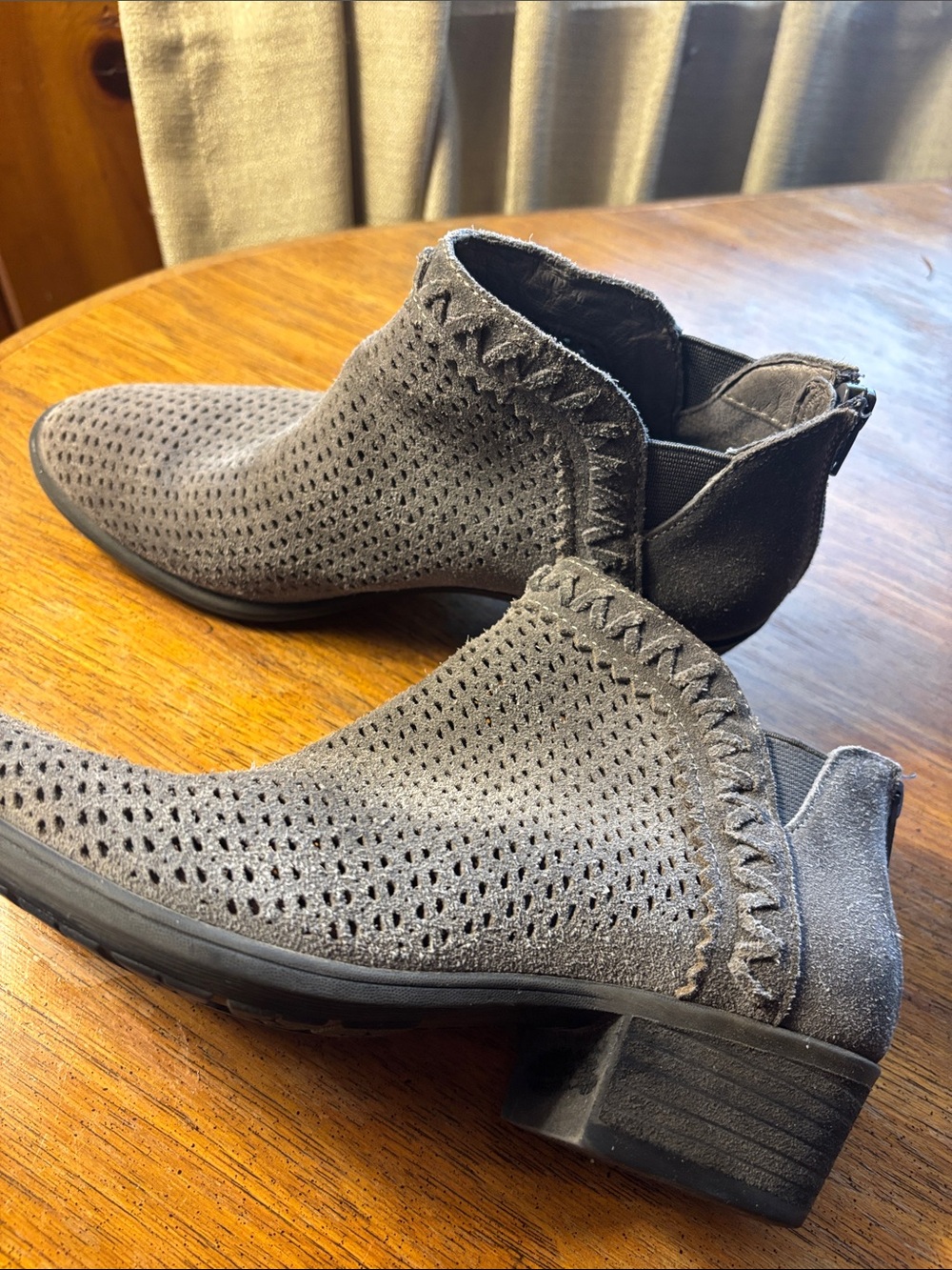 Earth Women's Gray Perforated Ankle Booties - Picture 7 of 9